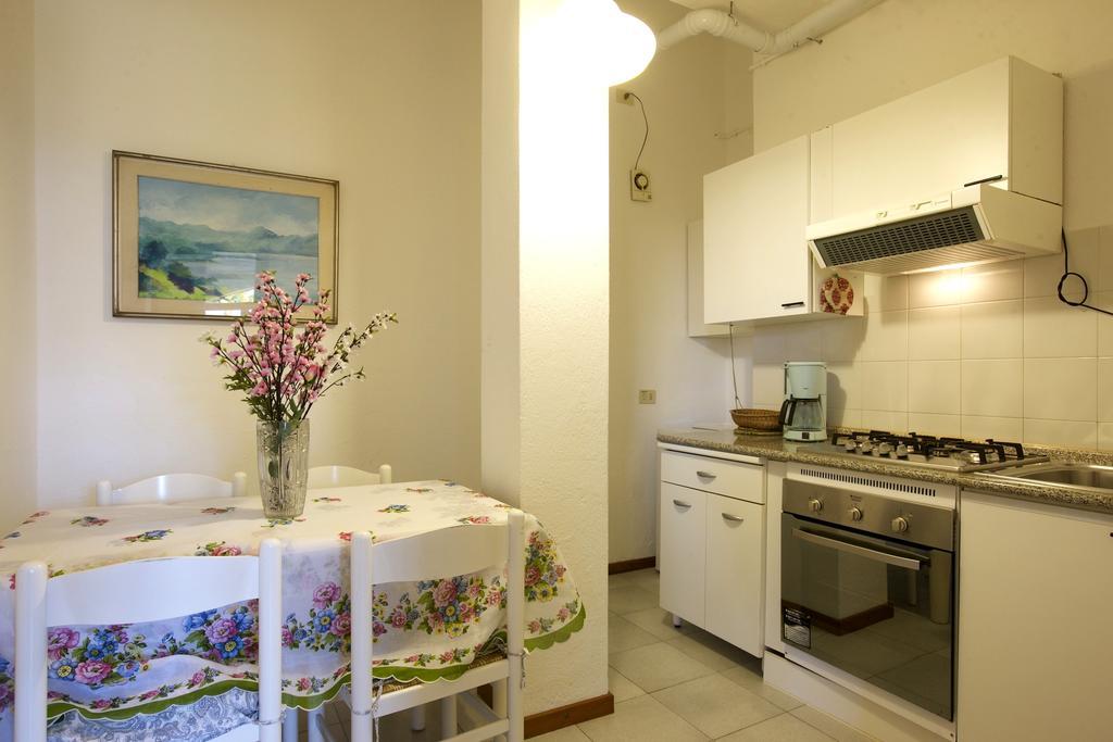 Villa Panorama Porto Valtravaglia Esterno foto