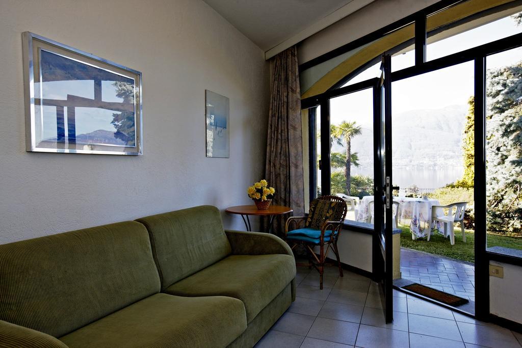 Villa Panorama Porto Valtravaglia Esterno foto