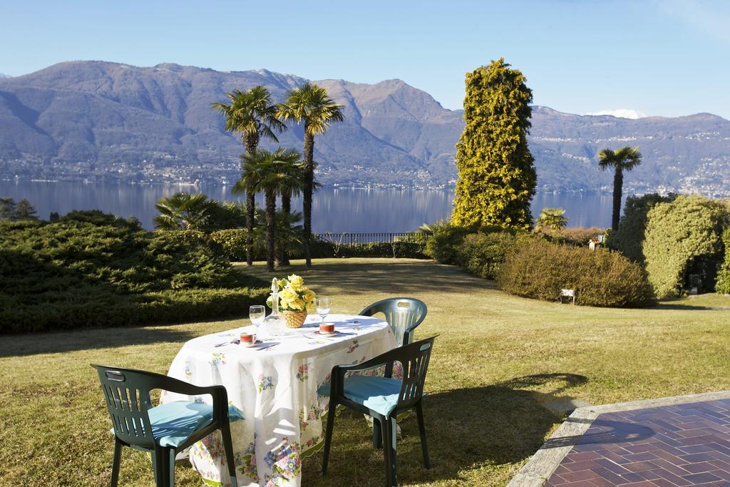 Villa Panorama Porto Valtravaglia Esterno foto