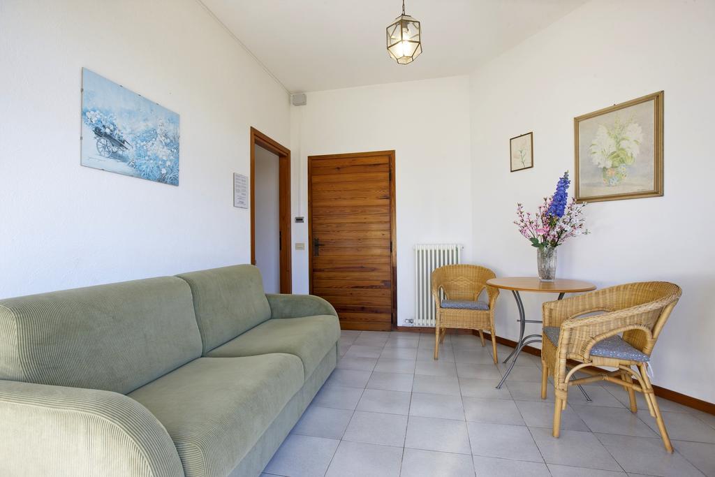 Villa Panorama Porto Valtravaglia Esterno foto