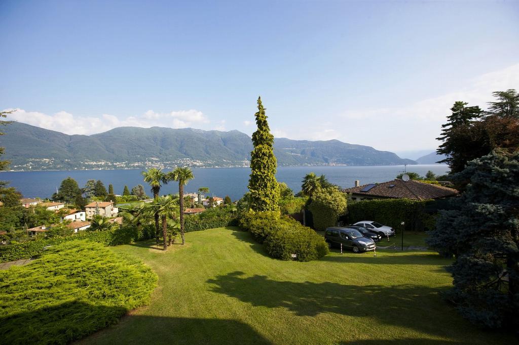 Villa Panorama Porto Valtravaglia Esterno foto